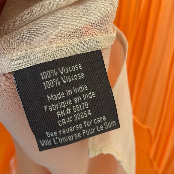 Coral pleated button-up blouse - Picture 7 of 8